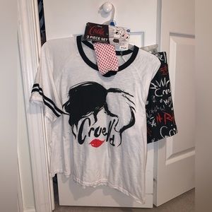 Disney Cruella 3 piece set! Top, shorts, & socks! 2XL BRAND NEW WITH TAGS